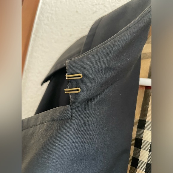 COPY - BURBERRYS VINTAGE PRE 1998 BLUE TRENCH COAT - Picture 9 of 10